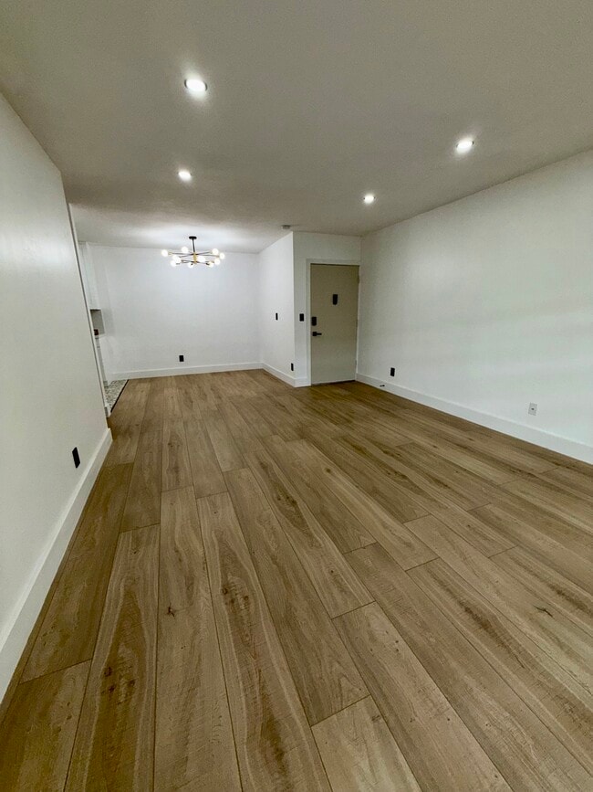 13705 SW 91st Ct, Unit 23-1 in Miami, FL - Building Photo - Building Photo