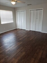 6845 Rhine Dr in Corpus Christi, TX - Foto de edificio - Building Photo