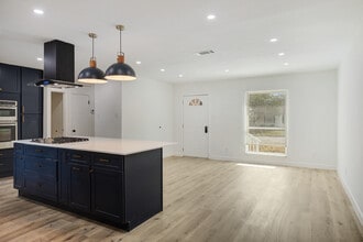 110 Glenn Ave in Rockwall, TX - Building Photo - Building Photo