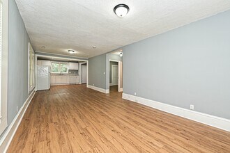 419 Lakewood Ave in Charlotte, NC - Building Photo - Building Photo