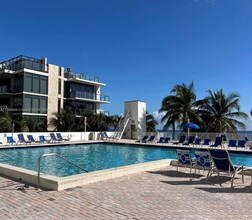 2301 S Ocean Dr, Unit 2207 in Hollywood, FL - Building Photo - Building Photo