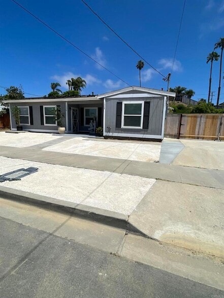 property at 1528 San Jose St