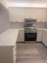 2622 NW 7th Ct in Delray Beach, FL - Building Photo