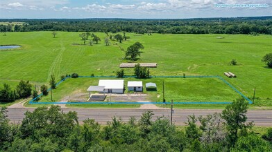 11833 TX-90 in Bedias, TX - Building Photo - Building Photo