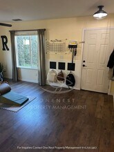 1518 Garnet Way in Olivehurst, CA - Building Photo - Building Photo