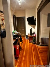 352 Main St, Unit 1 in Medford, MA - Foto de edificio - Building Photo