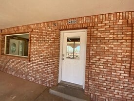 1045 Canyon St in Hildale, UT - Building Photo