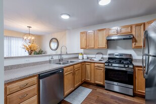 Orchard Hills Landings in Newburgh, NY - Building Photo