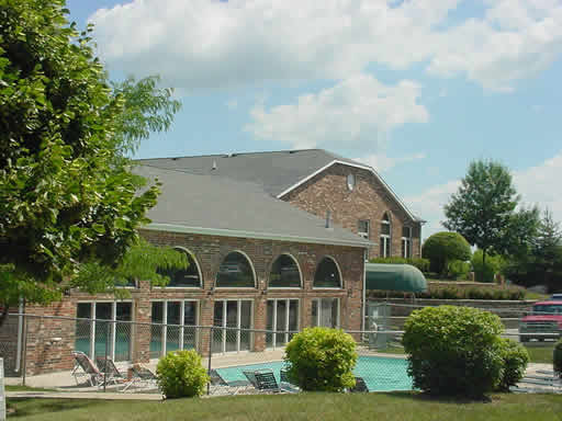 The Greens Of Irish Prairie in McHenry, IL - Building Photo