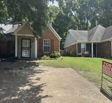 1522 Beaver Trail Dr in Memphis, TN - Building Photo