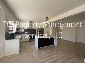 11112 E Laurel Ln in Scottsdale, AZ - Building Photo - Building Photo