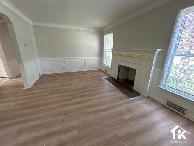 property at 5915 Farmbrook St