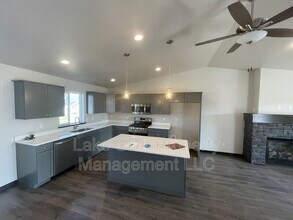 12397 N Cavanaugh Dr in Rathdrum, ID - Building Photo - Building Photo