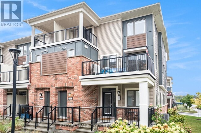 247 Zenith Private in Ottawa, ON - Building Photo - Building Photo