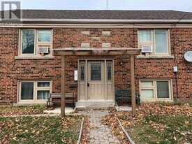 238 Glebemount Ave in Toronto, ON - Building Photo