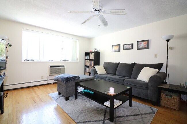 81 Green St in Brookline, MA - Building Photo - Building Photo