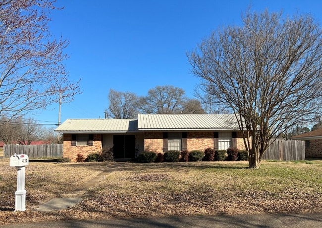 property at 4310 Idalou Dr