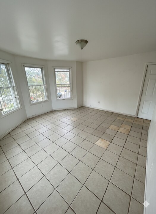 44 Garfield Ave in Garfield, NJ - Building Photo