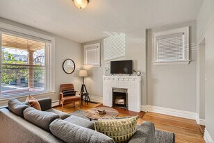 1660 N Gaylord St in Denver, CO - Building Photo