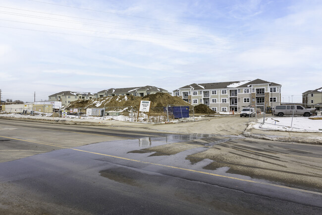 Polaris Wadsworth Station Apartments in Broomfield, CO - Building Photo - Building Photo