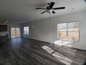 4504 Josephine Ln in Chester, VA - Building Photo - Building Photo