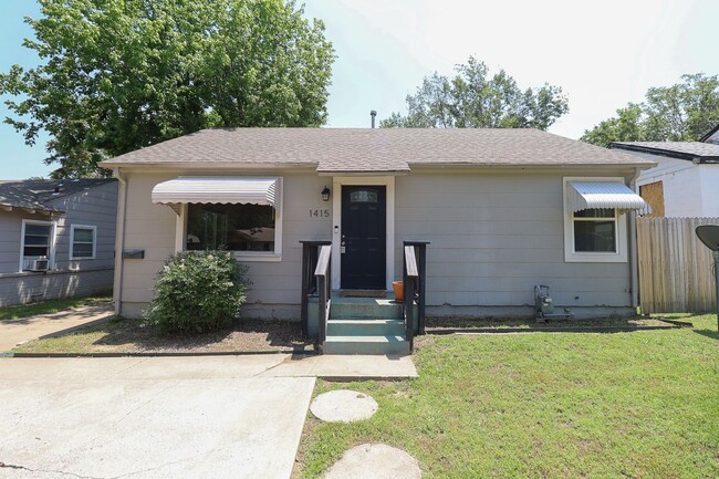 property at 1415 N Cheyenne Ave