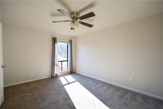 703 College Park Dr in Carnot-Moon, PA - Building Photo - Building Photo