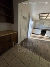 1347 S Court St in Visalia, CA - Building Photo - Building Photo