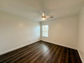 3445 Conterra Park Ave in North Las Vegas, NV - Building Photo - Building Photo