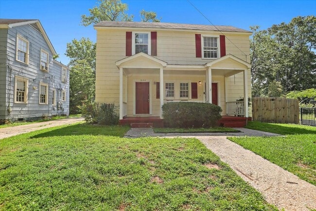 property at 1602-4-1604 St Mary St