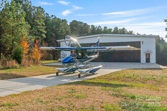 122 Rutan Ct in Mooresville, NC - Building Photo - Building Photo