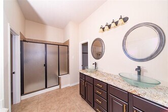403 Bellflower Ct in Mansfield, TX - Building Photo - Building Photo