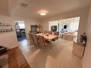 2841 SW 33rd Ave in Miami, FL - Building Photo - Building Photo