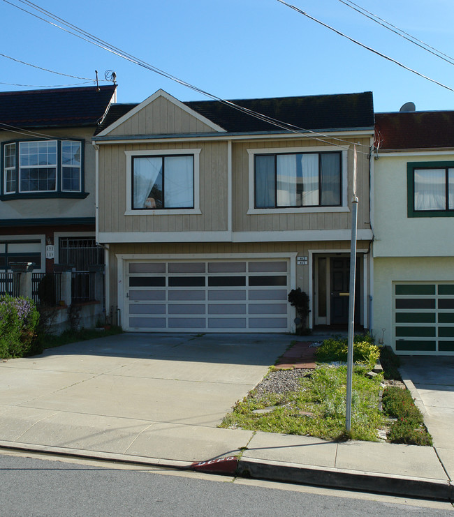 193-195 2nd Ave in Daly City, CA - Building Photo - Building Photo