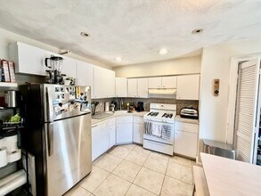 10 Harris St in Boston, MA - Building Photo - Building Photo