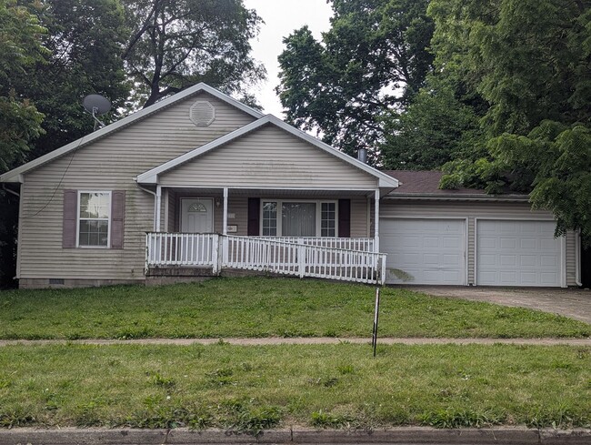 107 E Church St