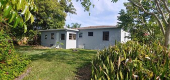 5770 SW 62nd Terrace in Miami, FL - Building Photo