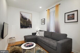 1917-21 E Letterly St in Philadelphia, PA - Building Photo