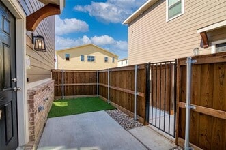 707 Harvest Moon Dr in Venus, TX - Building Photo - Building Photo
