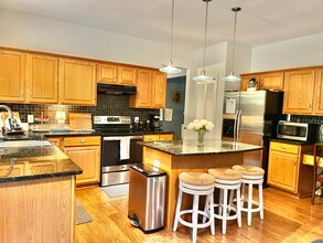 19101 Harbor Cove Ln in Cornelius, NC - Building Photo - Building Photo