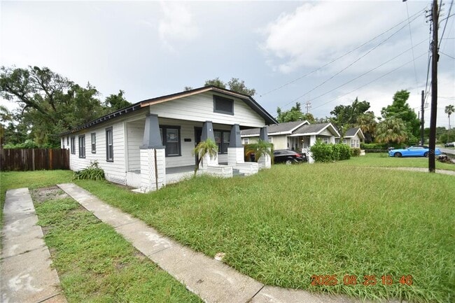 205 W Haya St in Tampa, FL - Building Photo - Building Photo