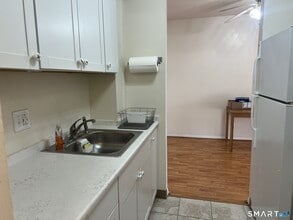 285 Savin Ave in West Haven, CT - Building Photo - Building Photo