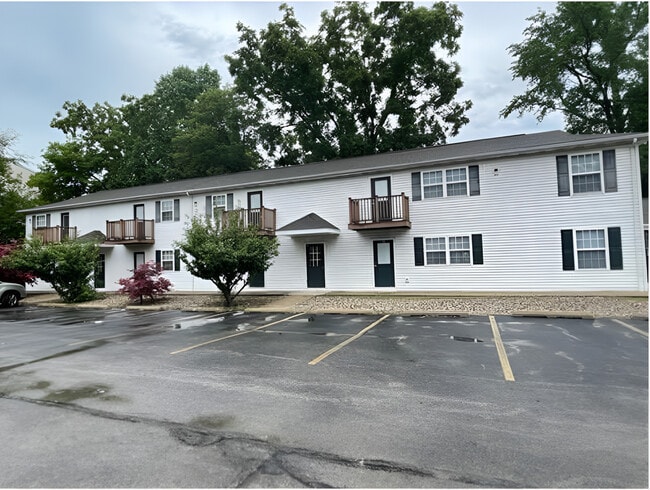 6th St Apartments
