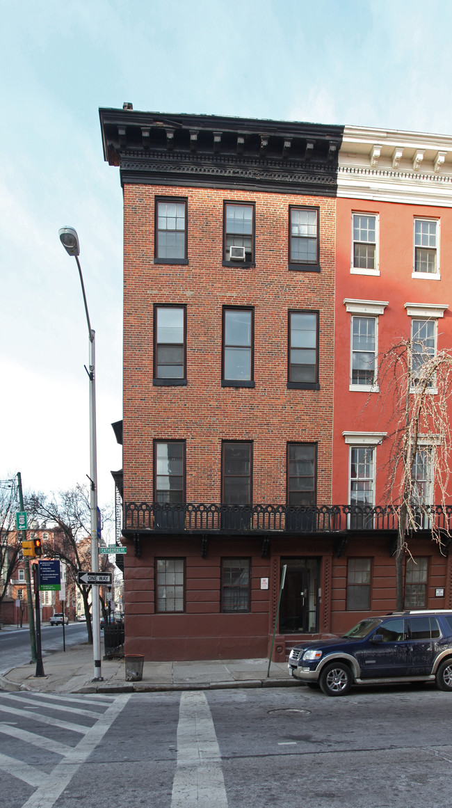 800 Cathedral St in Baltimore, MD - Foto de edificio - Building Photo