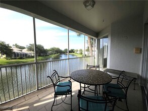 2135 Arielle Dr in Naples, FL - Building Photo - Building Photo
