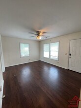 500 Skyline Dr in McMinnville, TN - Foto de edificio - Building Photo