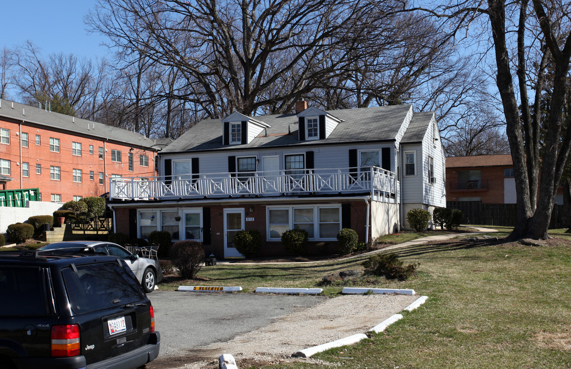 513 S Frederick Ave in Gaithersburg, MD - Building Photo