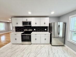 11 Boothby St in Augusta, ME - Building Photo - Building Photo