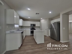 12747 W Larkspur Rd in El Mirage, AZ - Building Photo - Building Photo