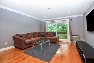 26 Hillside Terrace in White Plains, NY - Building Photo - Building Photo